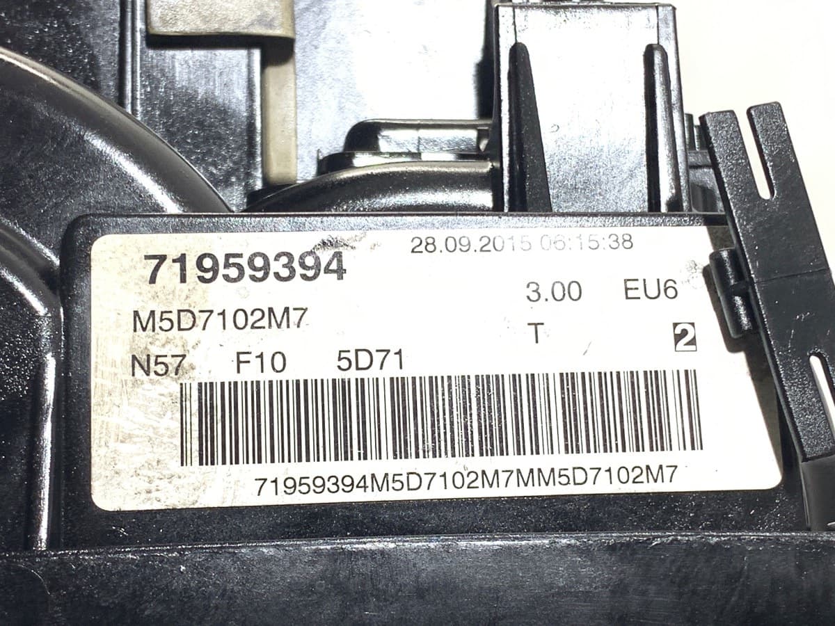 Moteur N57 D30 B — vue 11