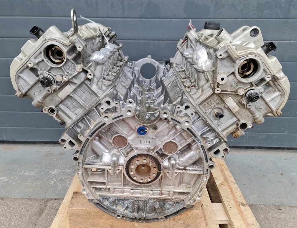 Moteur M 48.52 pour Porsche Cayenne 4.8 Petrol