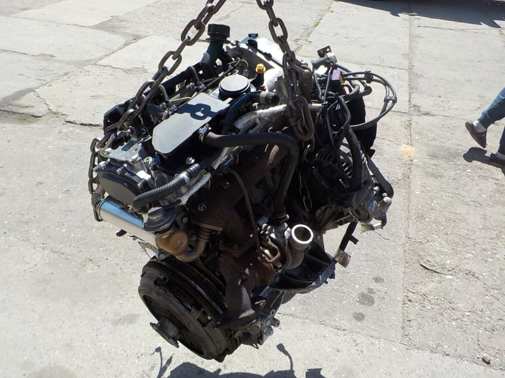 Moteur F1AE0481U — vue 2
