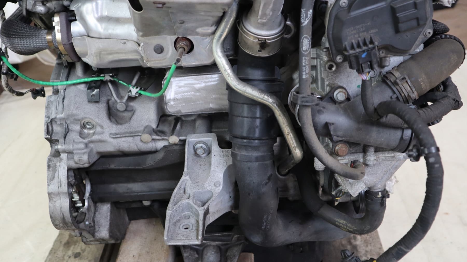 Moteur 204DTH(AJ20D4) — vue 12