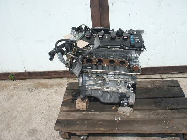 Moteur 2ZR-FXE — vue 5