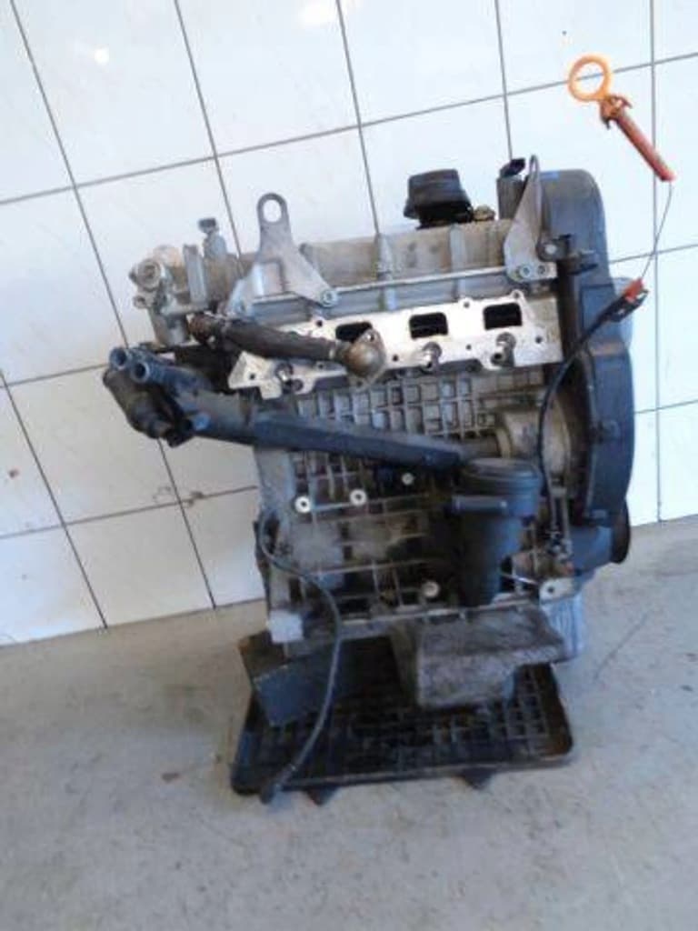 Moteur AKQ pour Volkswagen Bora 1.4 Petrol