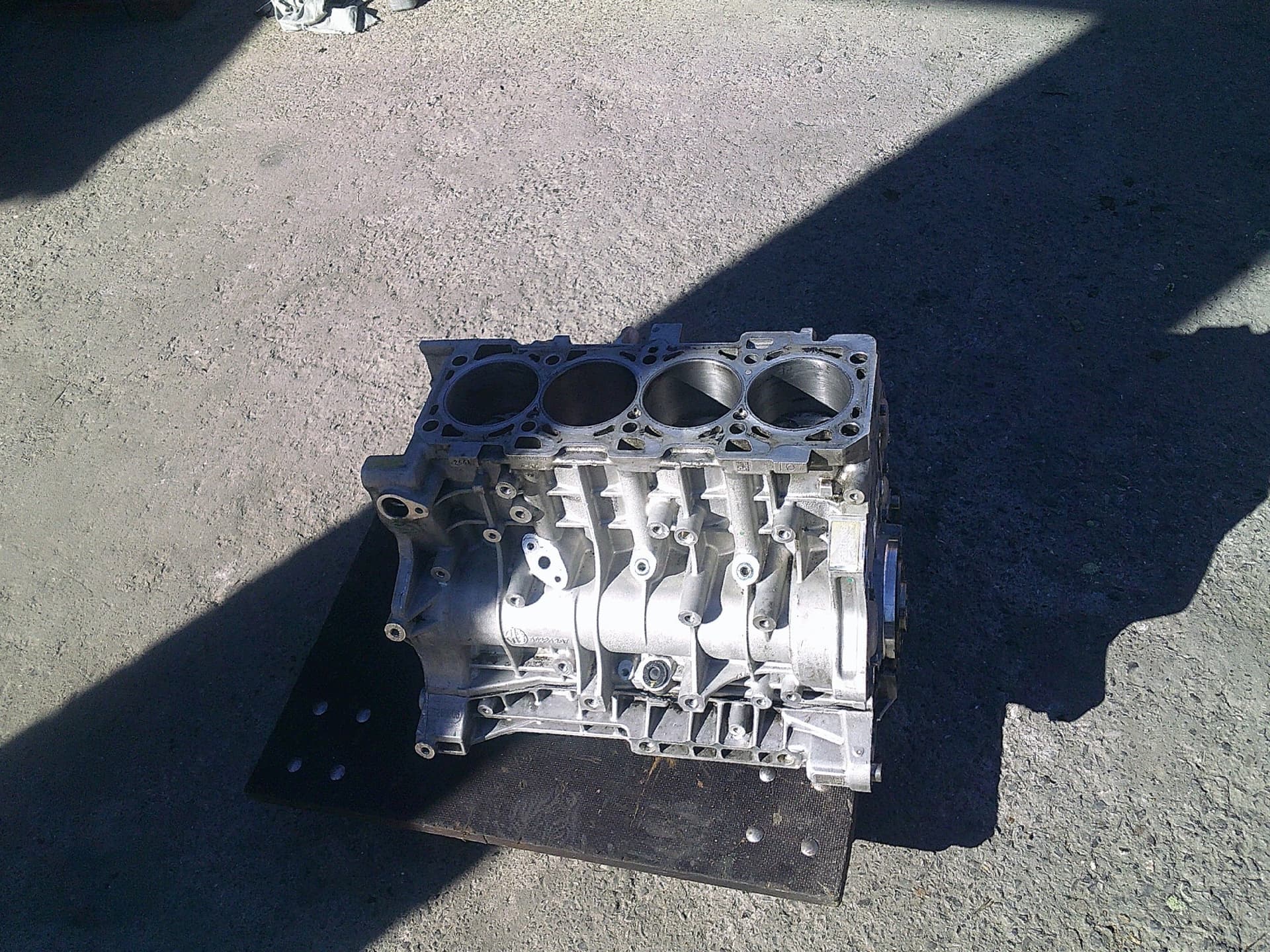 Moteur 552 68 818 — vue 3