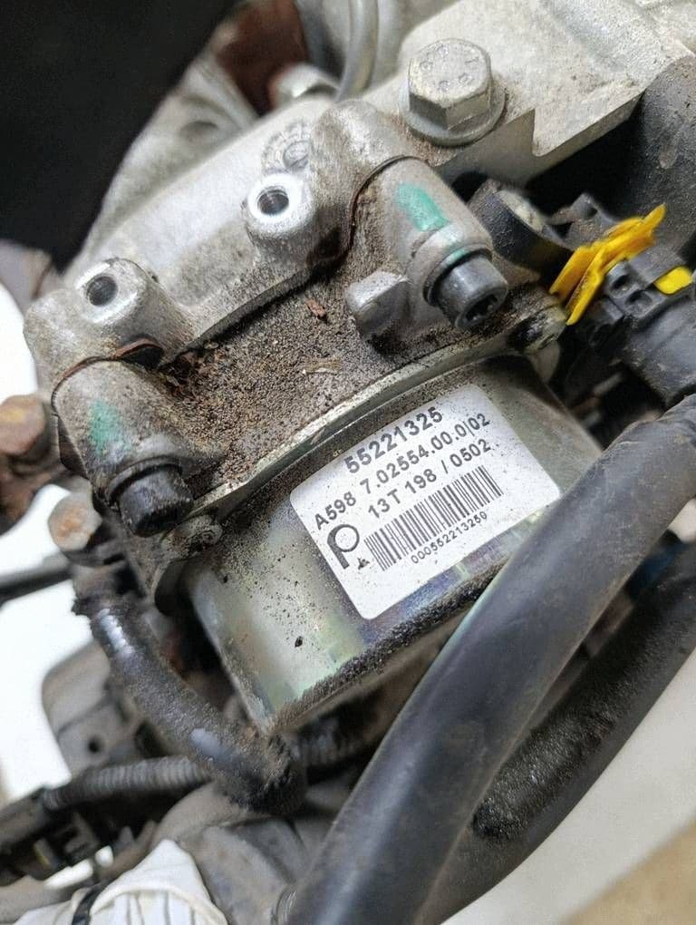Moteur D16AA — vue 3