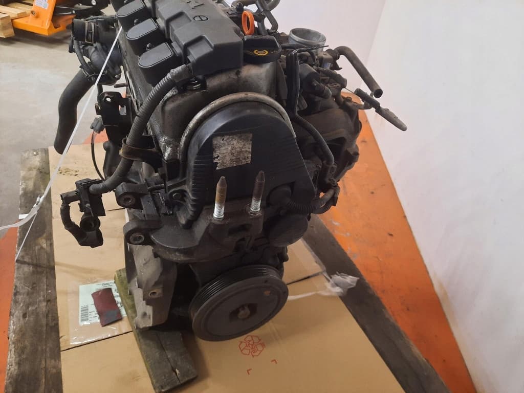 Moteur D14Z6 — vue 4