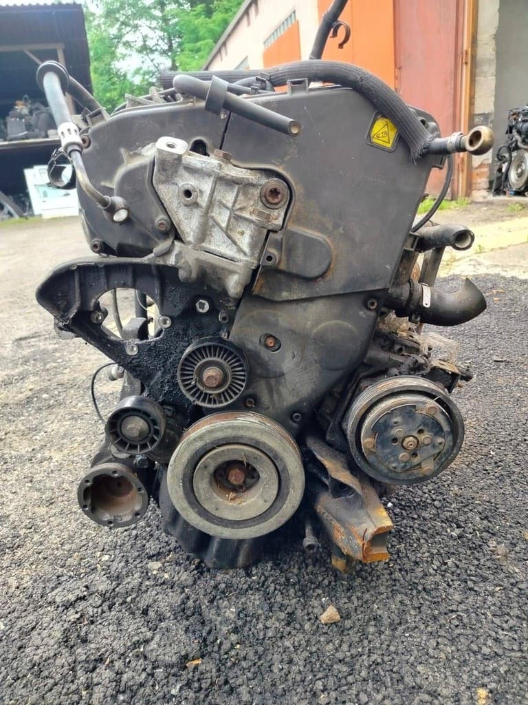 Moteur 182 B4.000 — vue 4
