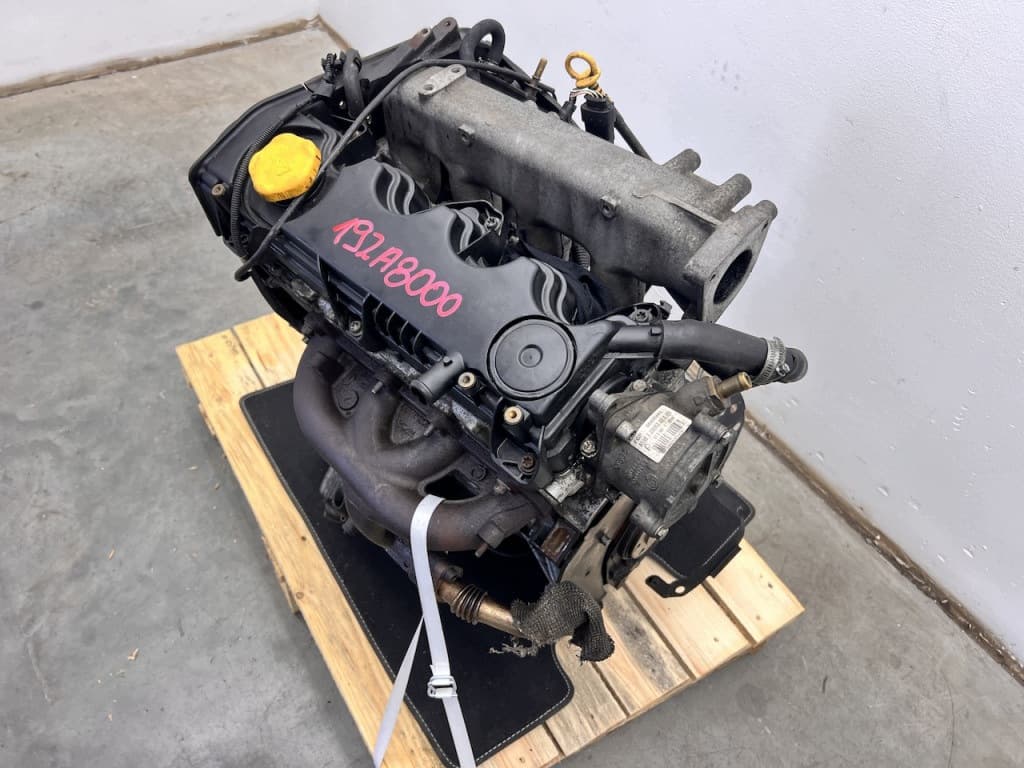 Moteur 192 A8.000 — vue 8