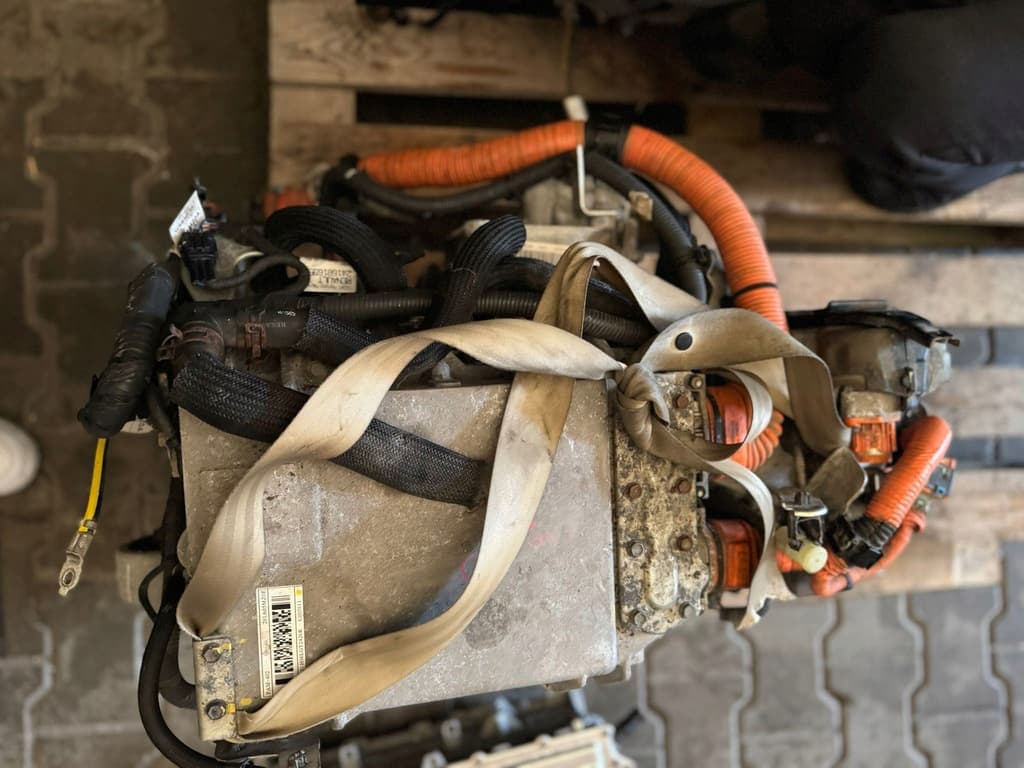 Moteur 6AM 402 — vue 2