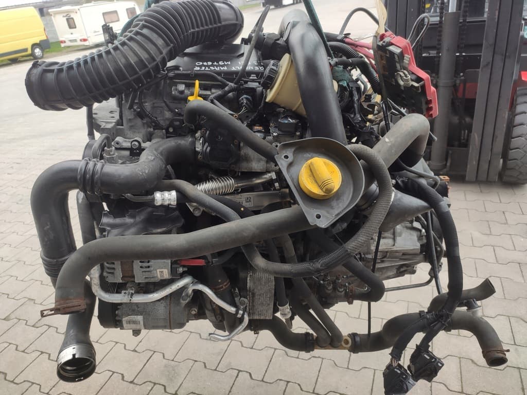 Moteur M9T 882 — vue 2