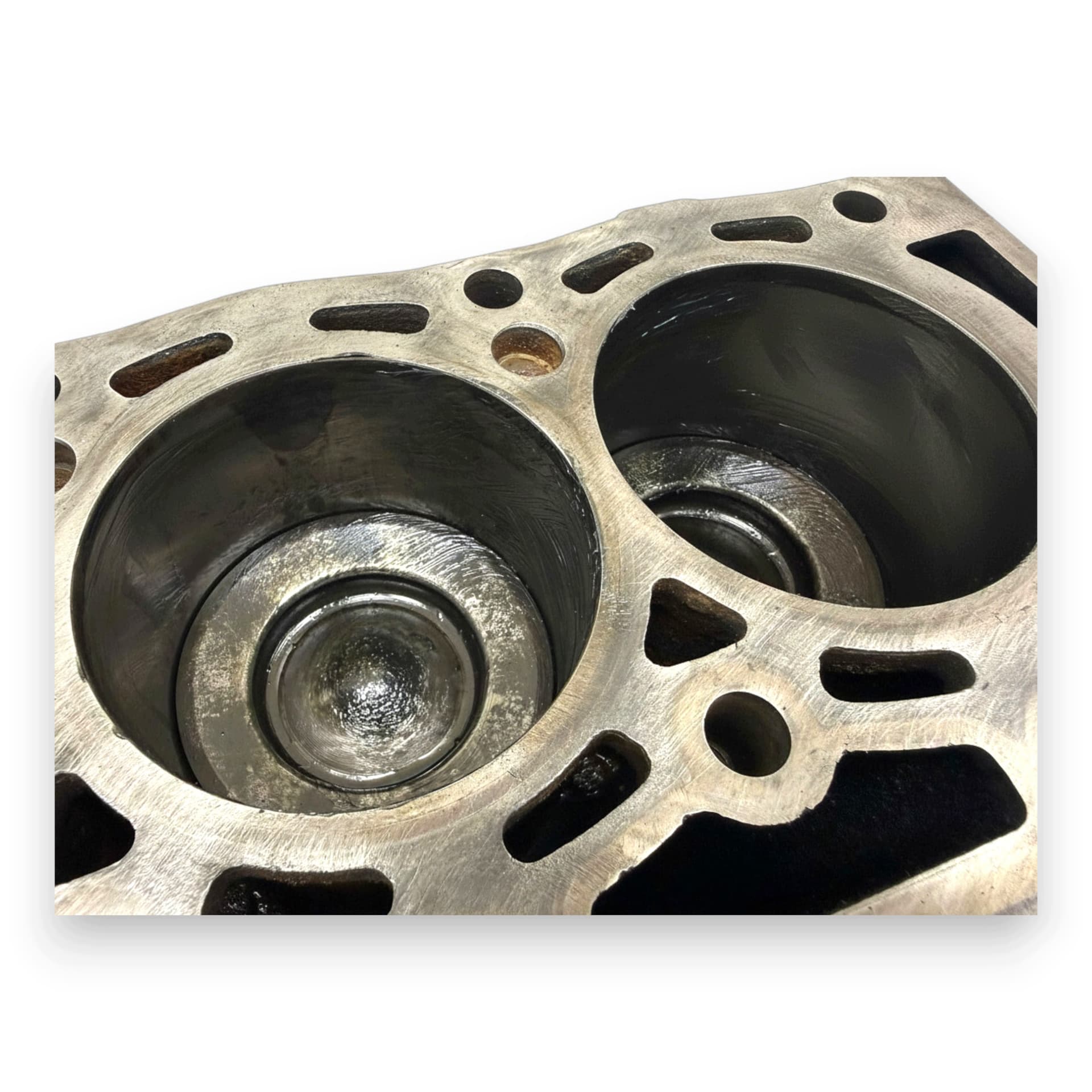 Moteur 4HH (P22DTE) — vue 3