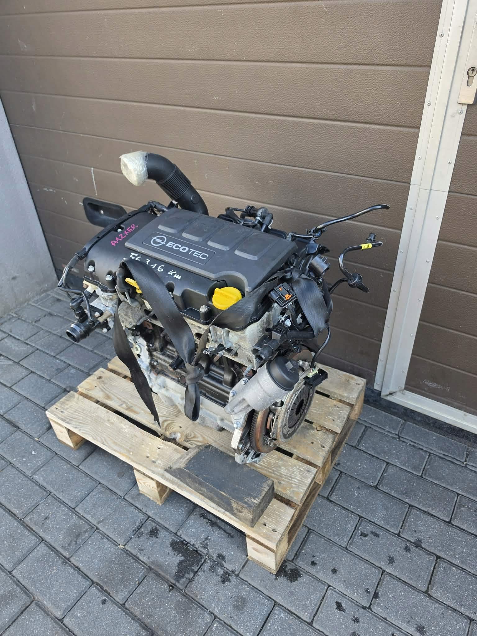Moteur A 12 XER — vue 3