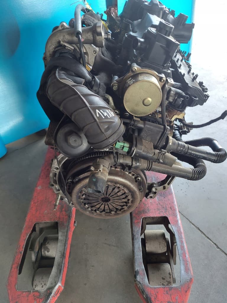 Moteur 8HZ (DV4TD) — vue 4
