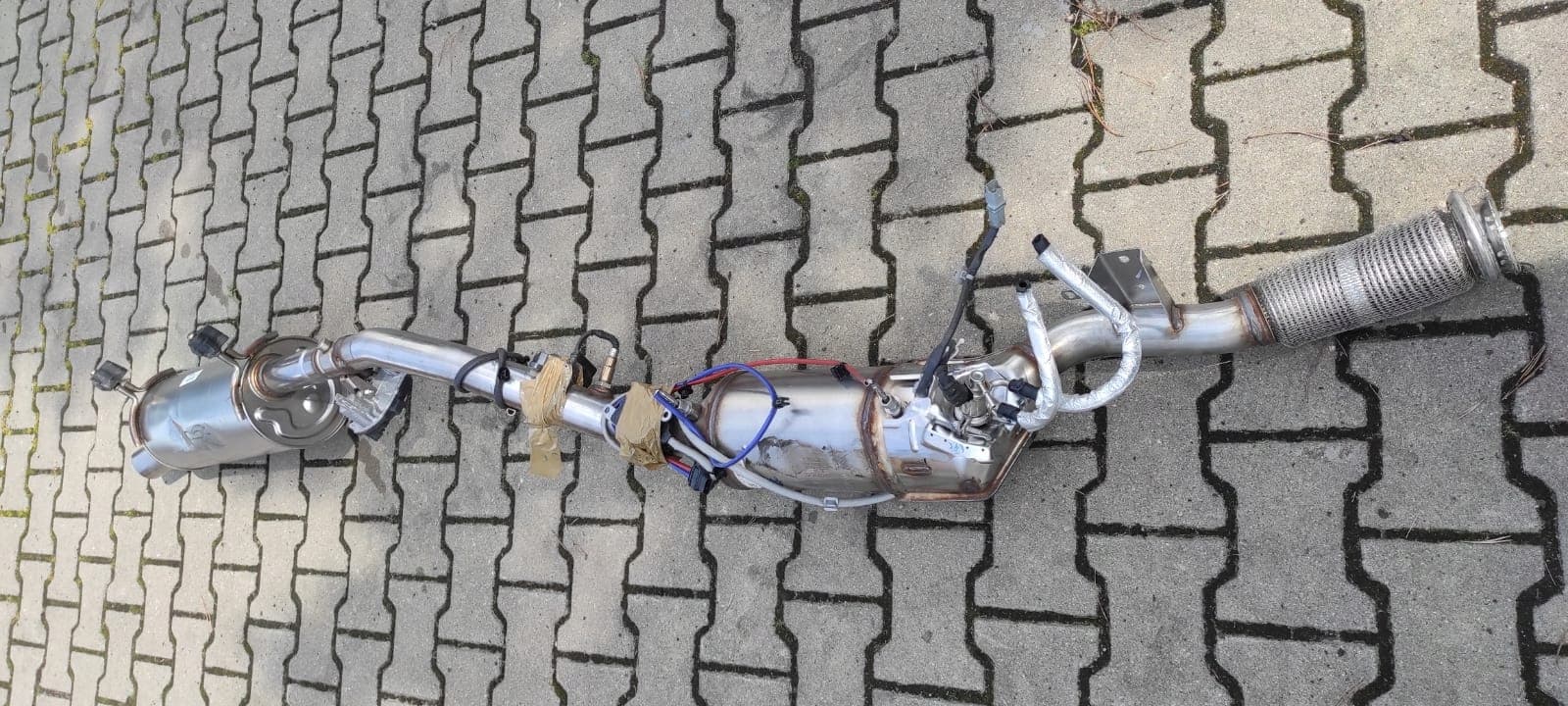 Moteur 8140.61.240 pour Renault Trafic 2.5 Diesel