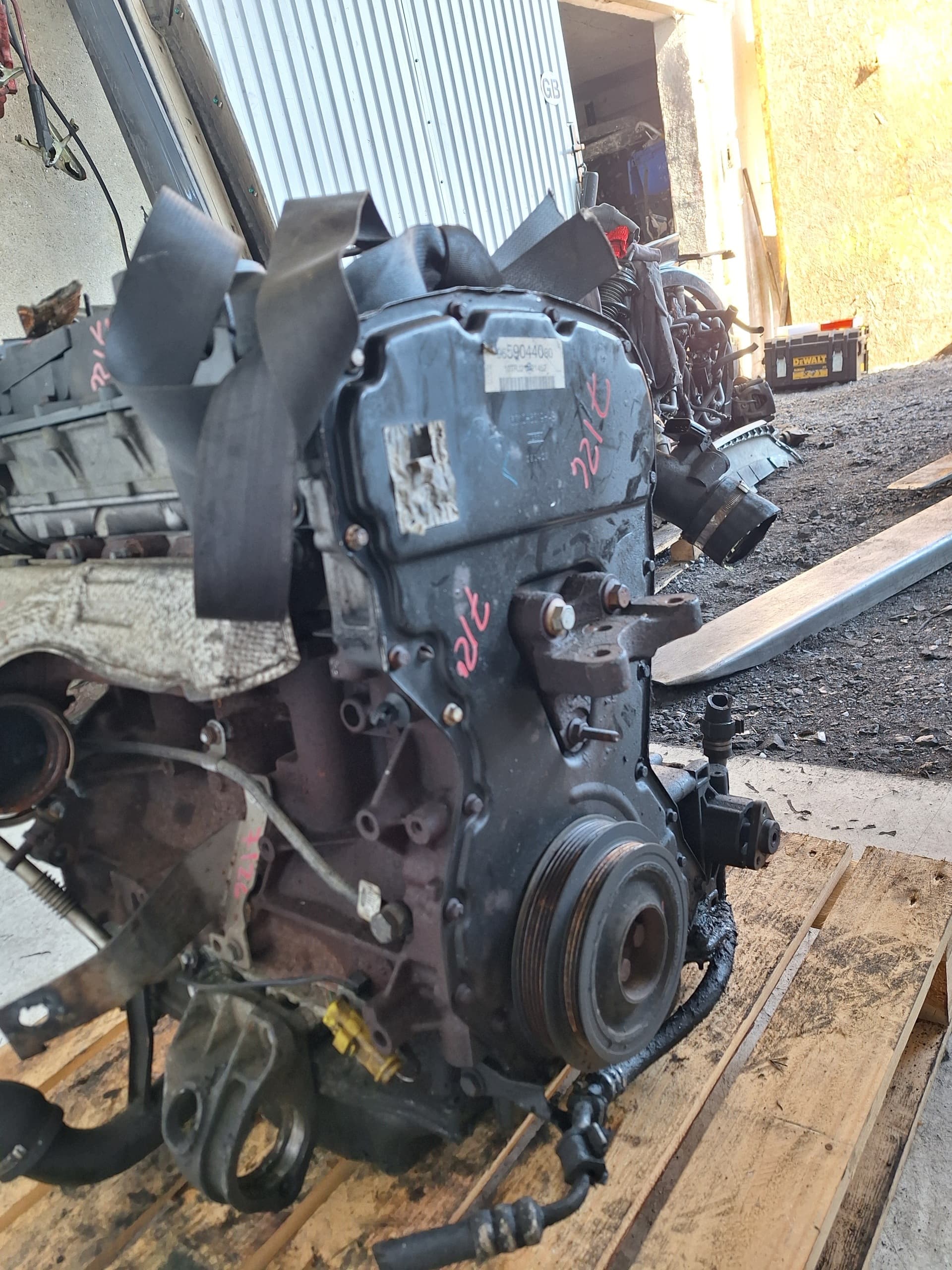 Moteur 4HU (P22DTE) — vue 5