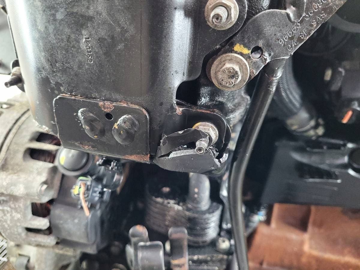 Moteur 4HL (DW12C) — vue 7