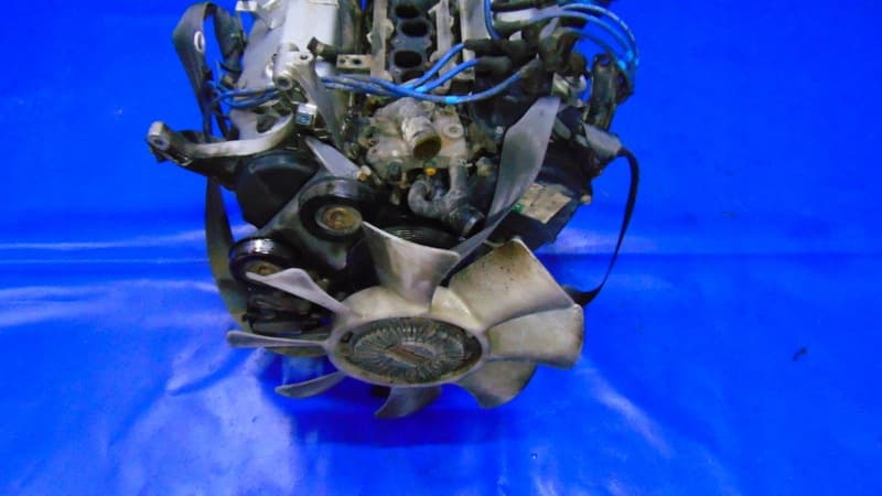 Moteur 6G72 (SOHC 12V) — vue 3