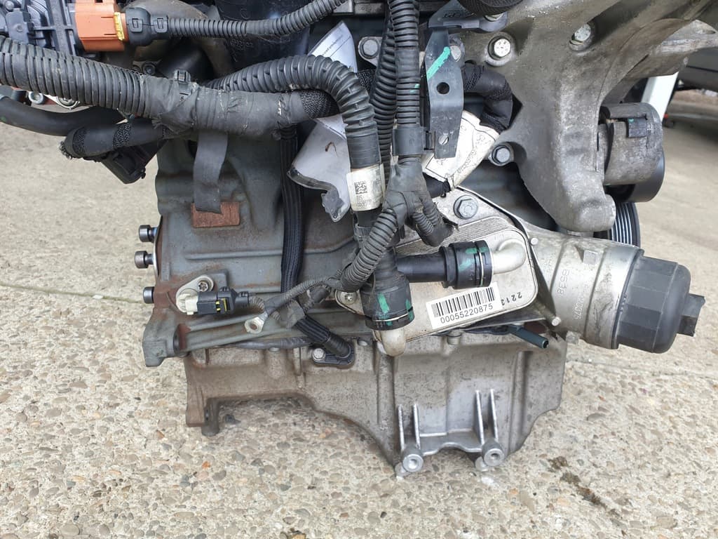Moteur D20AA — vue 8