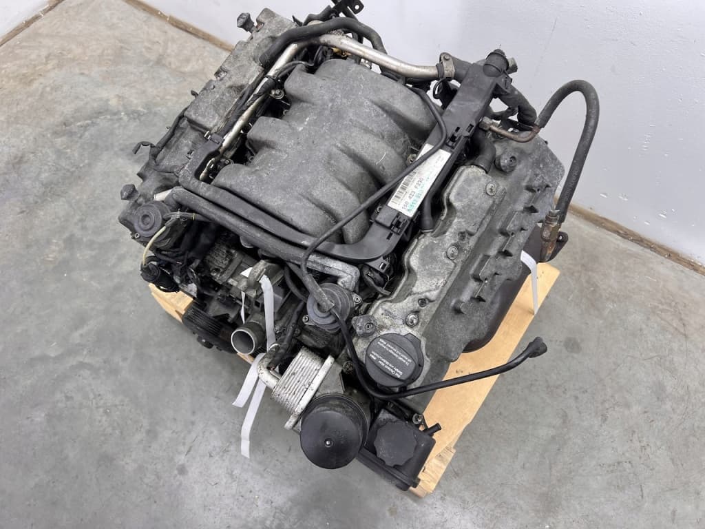 Moteur M 112.973 — vue 8