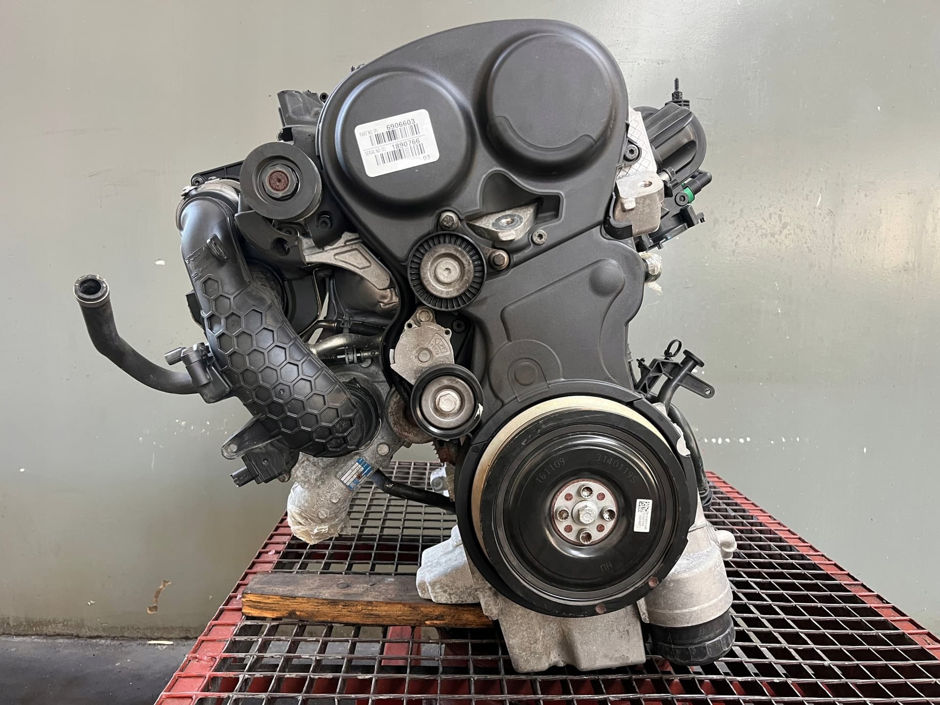 Moteur B 4204 T27 — vue 3