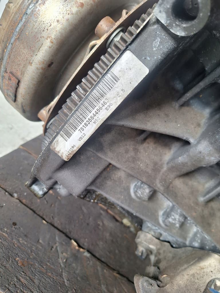 Moteur N53 B30 A — vue 7