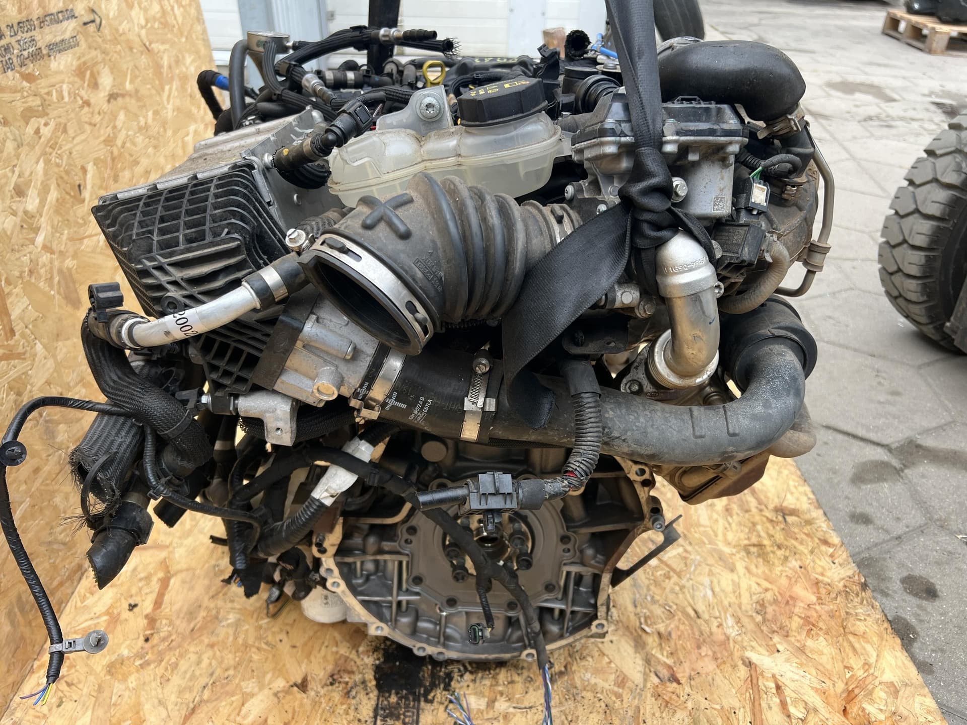 Moteur YLDC — vue 3