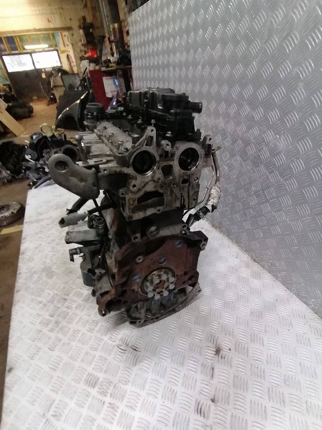 Moteur AHX (DW10FCD) — vue 3