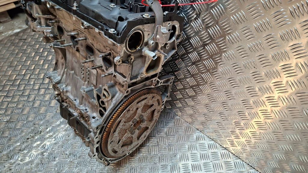 Moteur 5FT (EP6DT) — vue 3