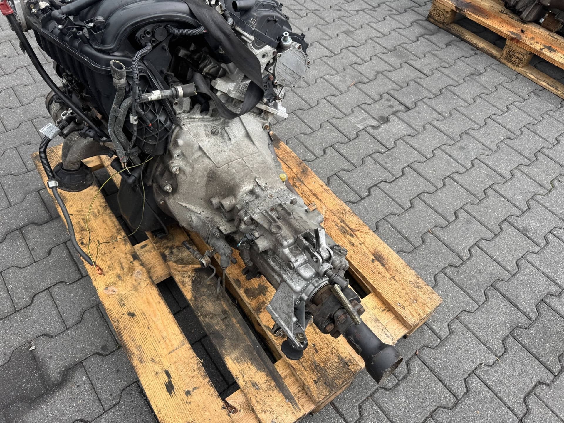 Moteur N42 B18 A — vue 7