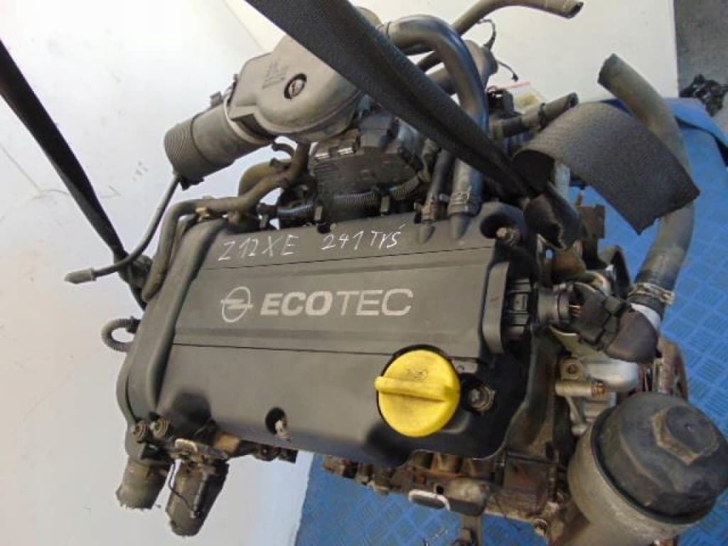 Moteur Z 12 XE — vue 3
