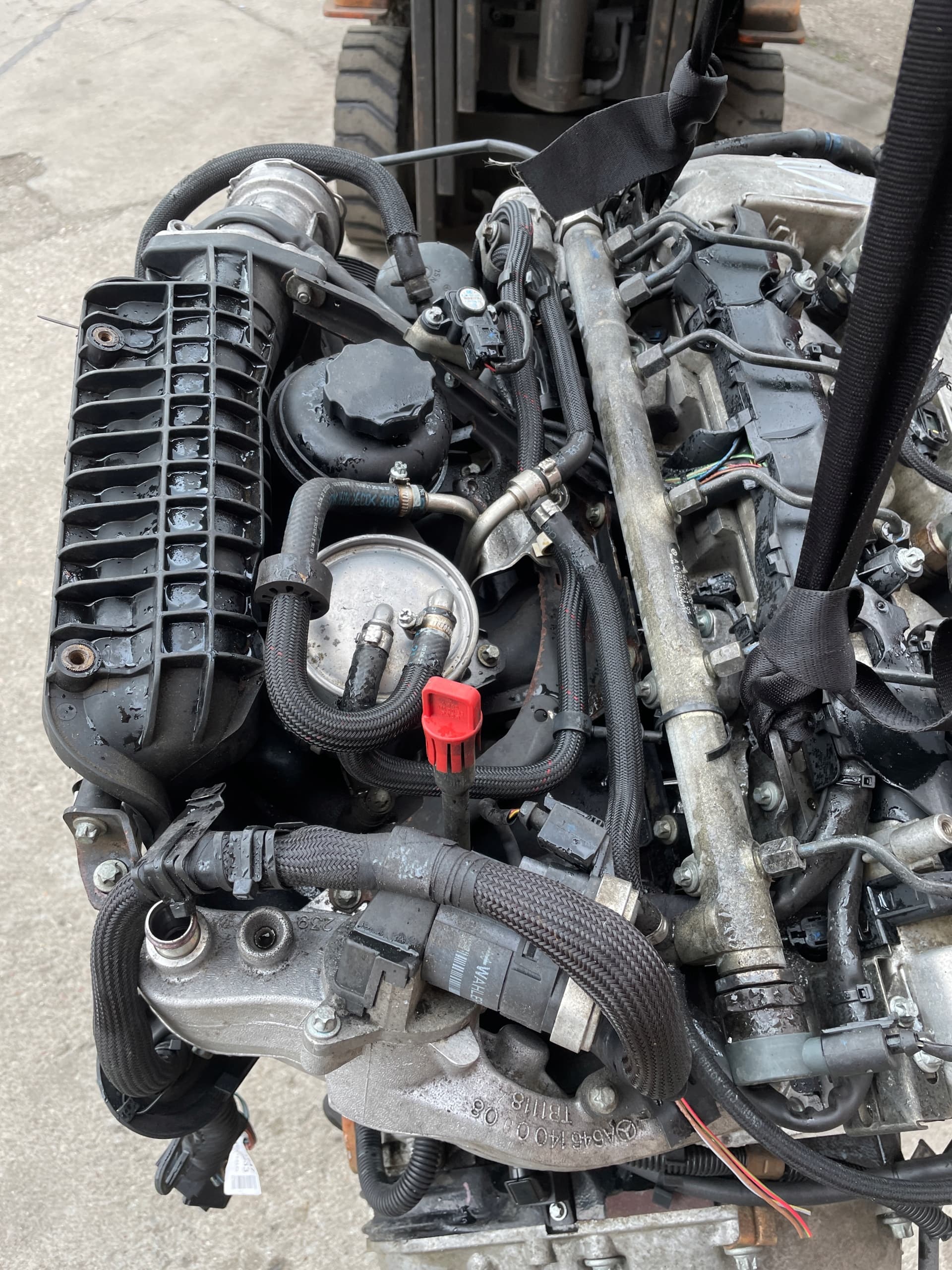 Moteur M 112.913 — vue 5