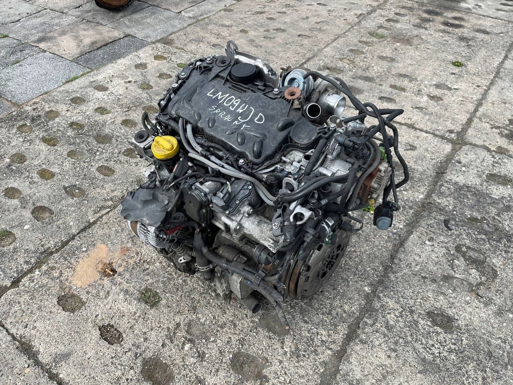 Moteur M9R 742 — vue 2