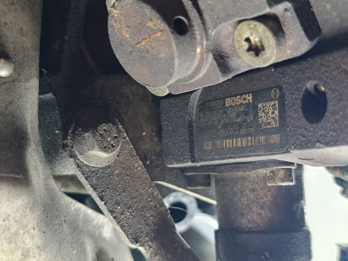 Moteur M9R 742 — vue 3