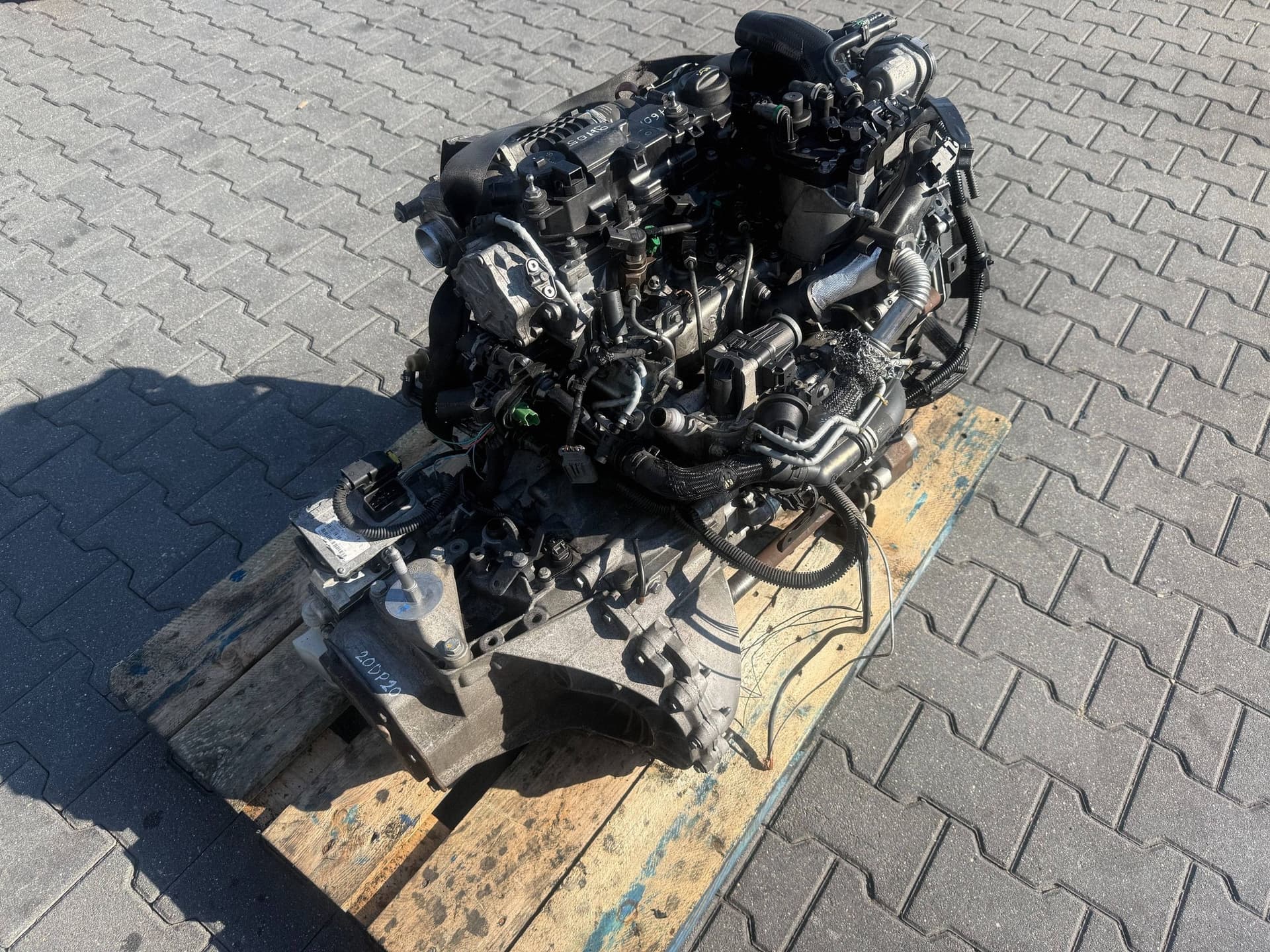 Moteur 9HC (DV6C) - Image 1