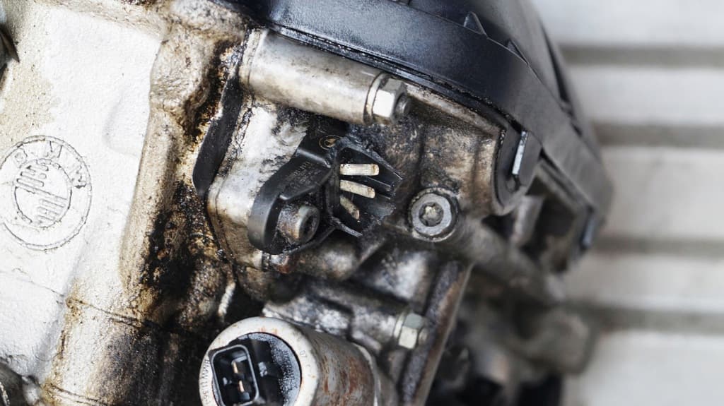 Moteur M54 B25 (256S5) — vue 4