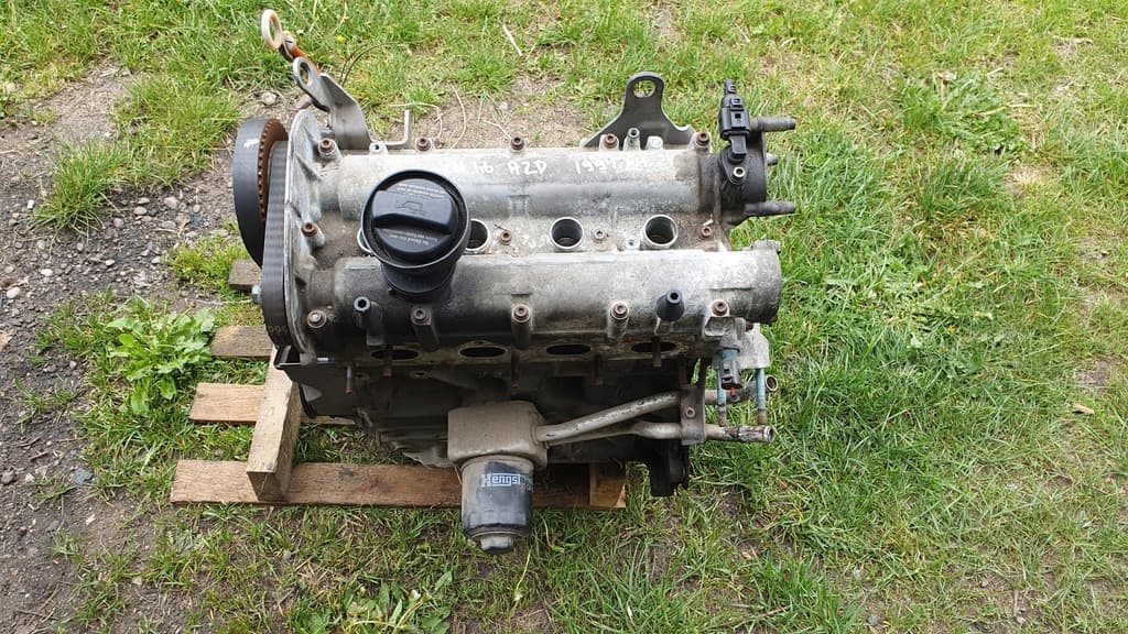 Moteur AZD pour Volkswagen Golf 1.6 Petrol