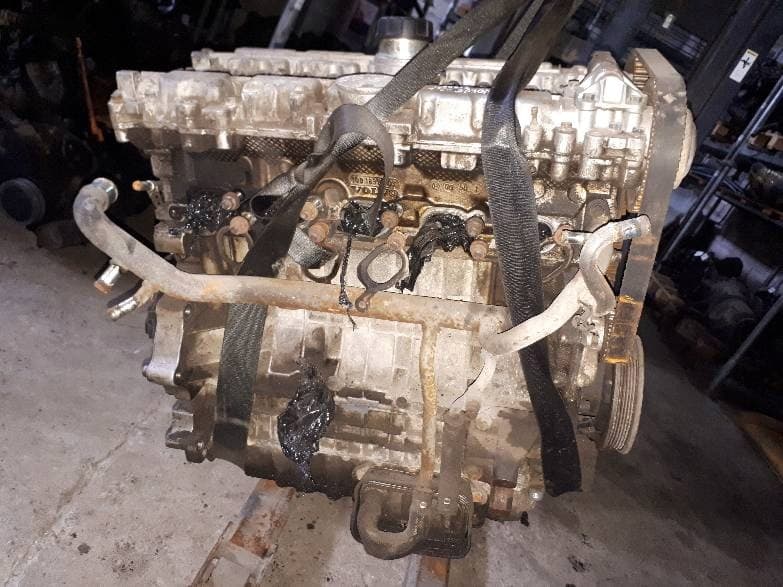 Moteur B 5204 T — vue 9