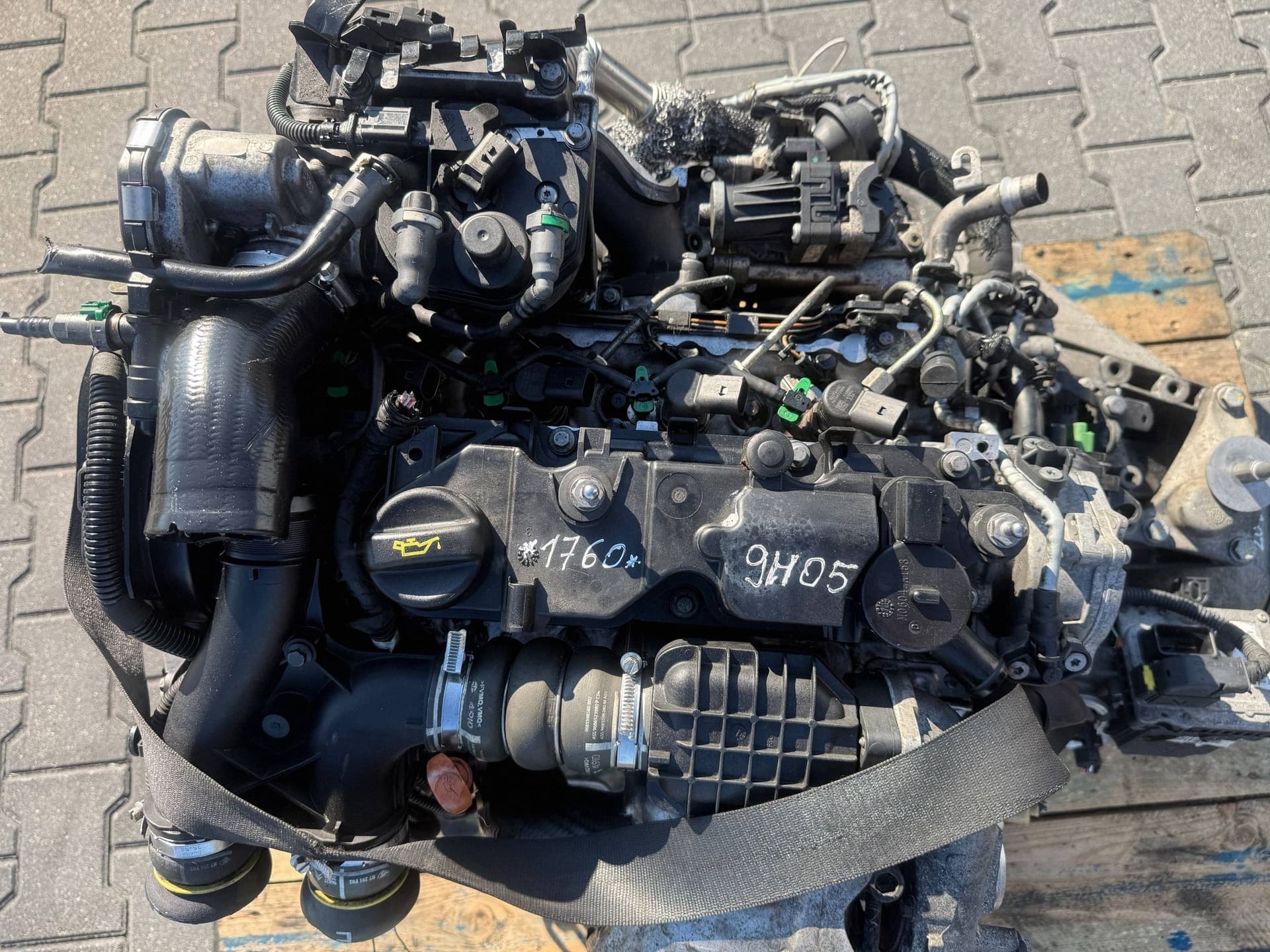 Moteur 9HC (DV6C) — vue 4
