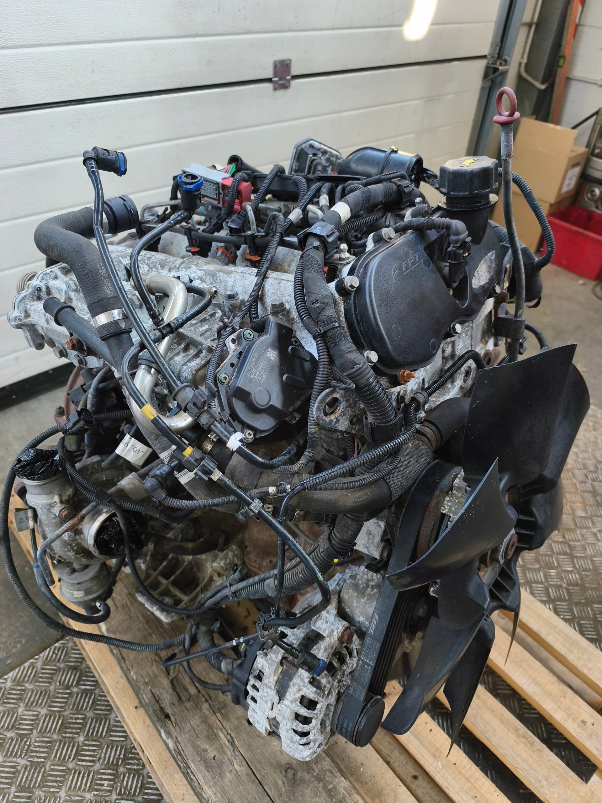 Moteur F1CFL411H — vue 2