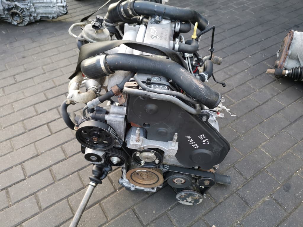 Moteur C9DB — vue 3