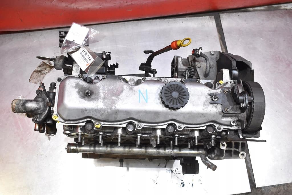 Moteur 8140.43S (F28DTCR) — vue 3