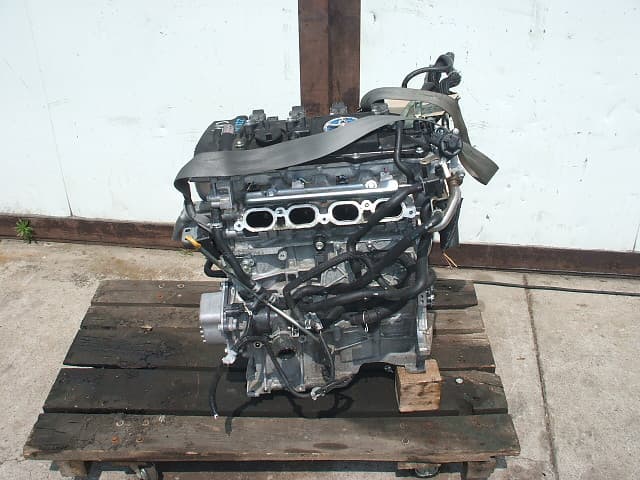 Moteur 2ZR-FXE — vue 4