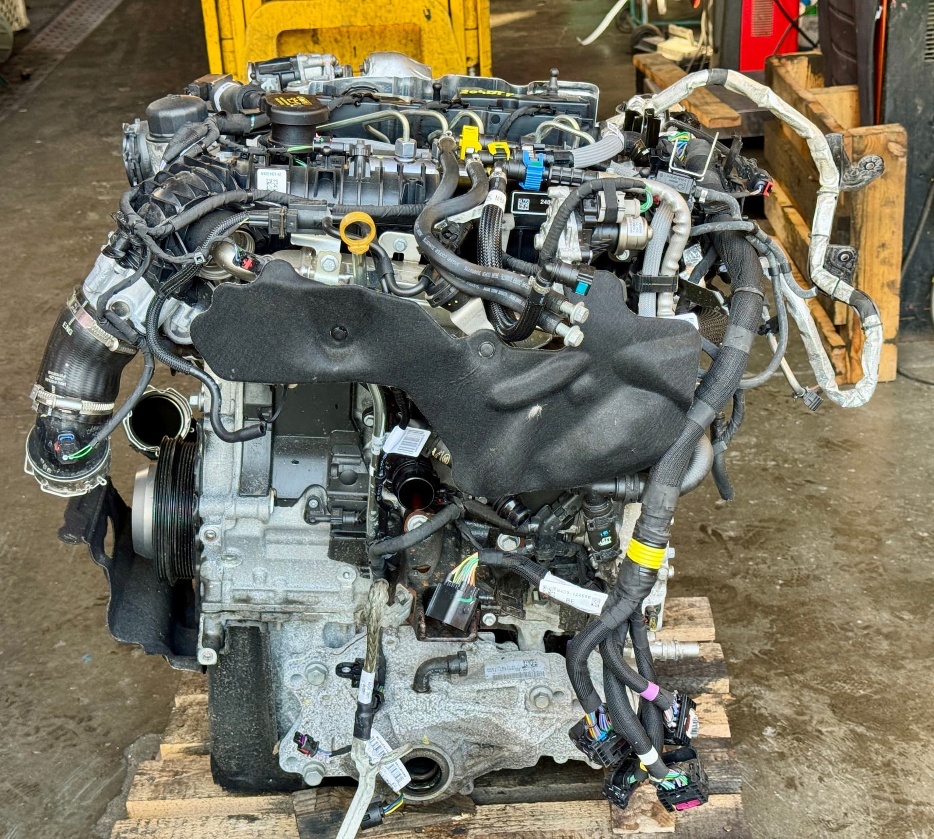 Moteur 204DTY — vue 4