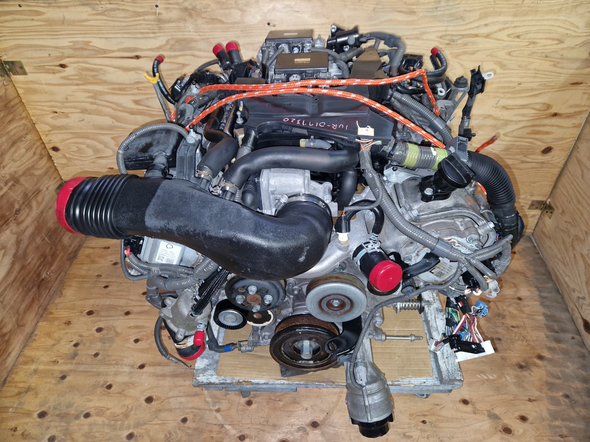 Moteur 1UR-FE — vue 5