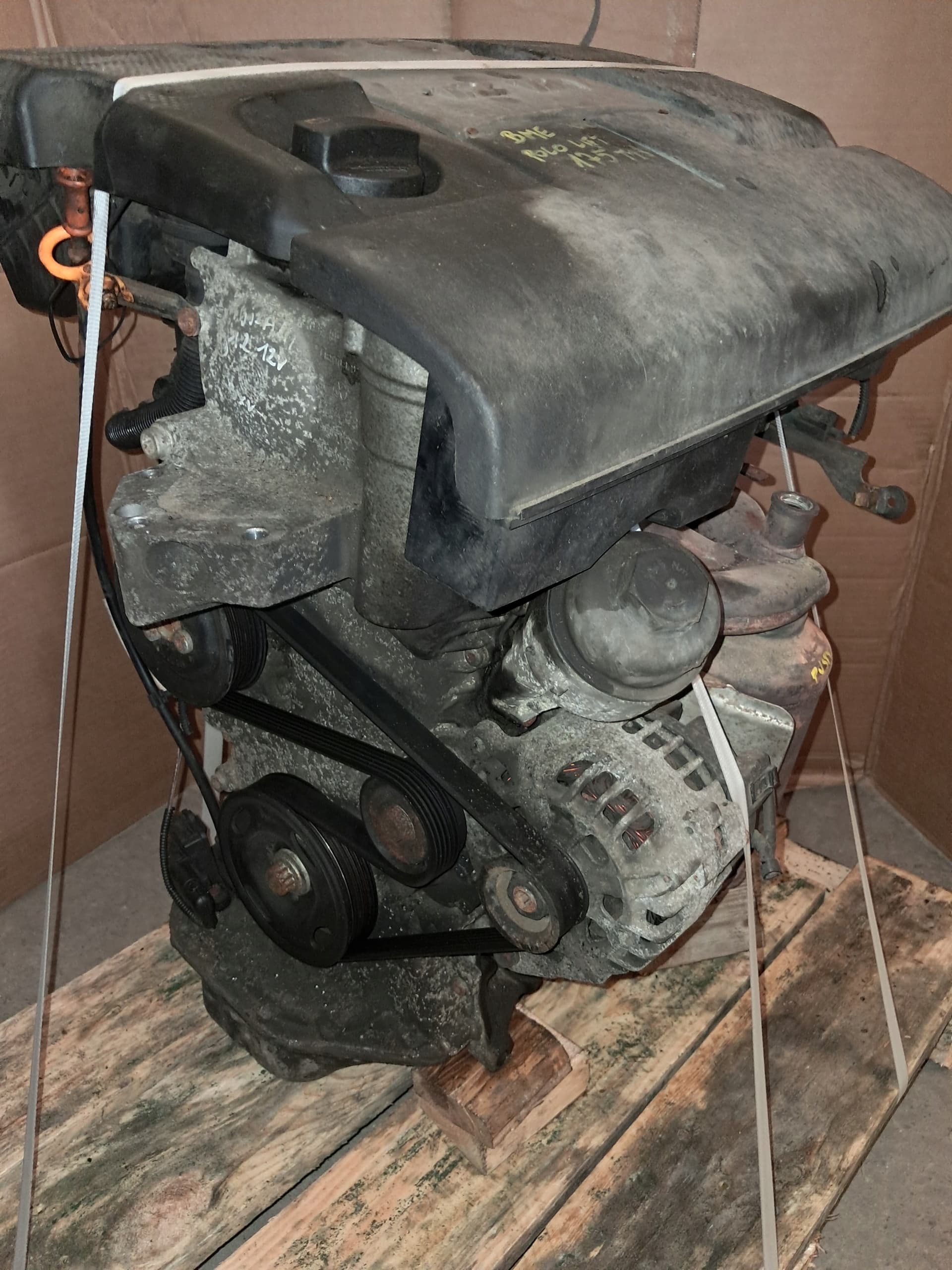Moteur AZQ — vue 3