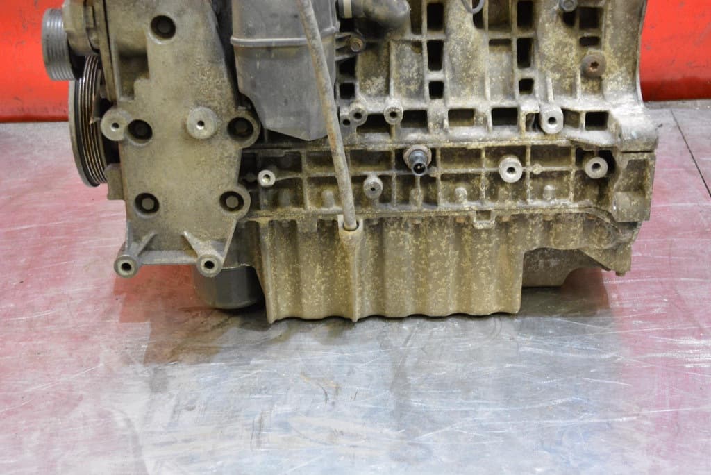Moteur B 5204 T — vue 4