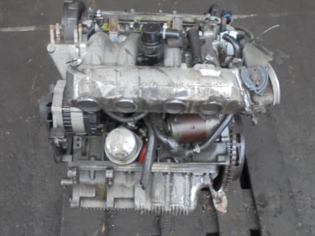 Moteur D6C (XU9J4) — vue 2