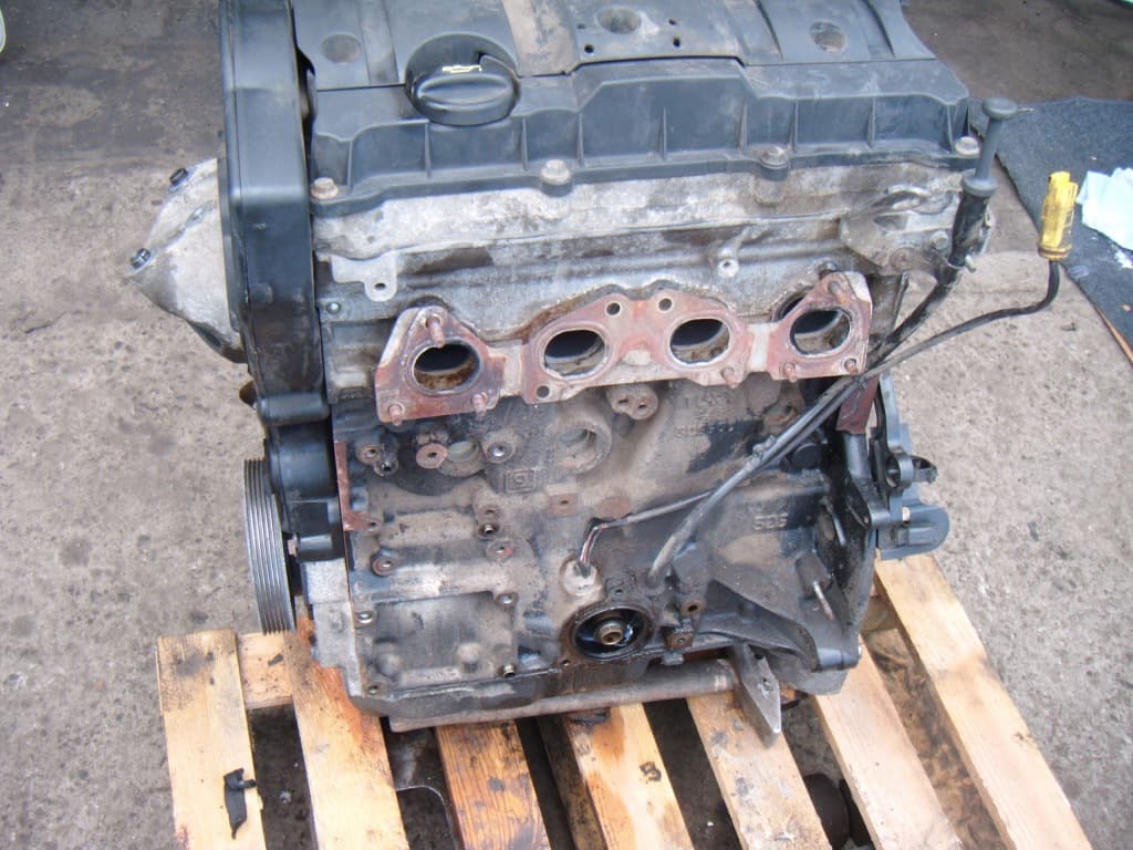 Moteur NFU (TU5JP4) — vue 4
