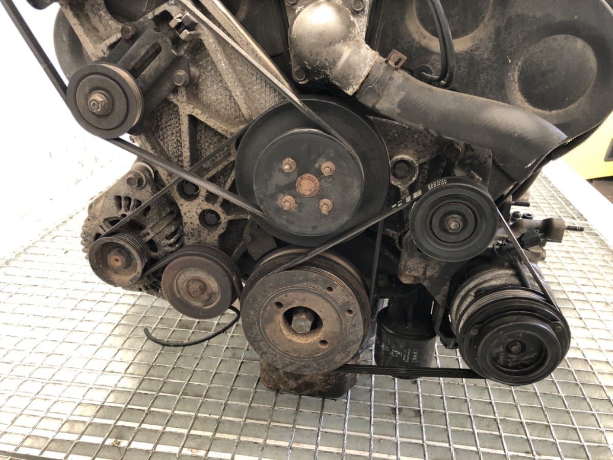 Moteur G6CU — vue 3