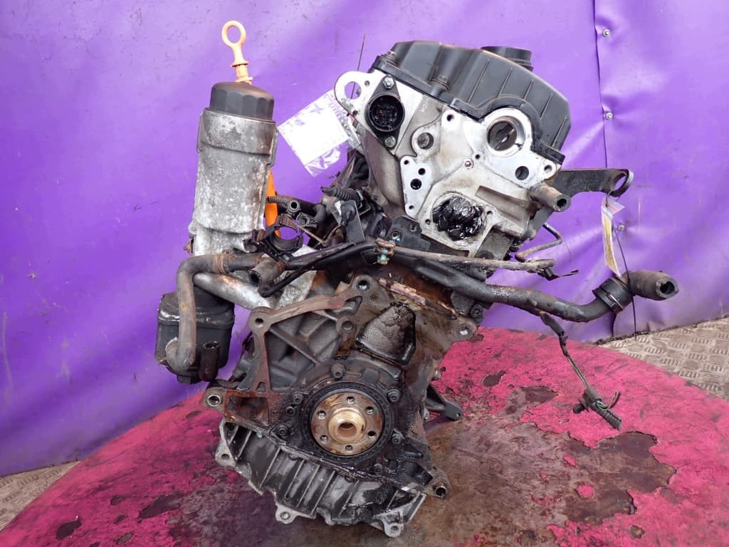 Moteur AUY — vue 5