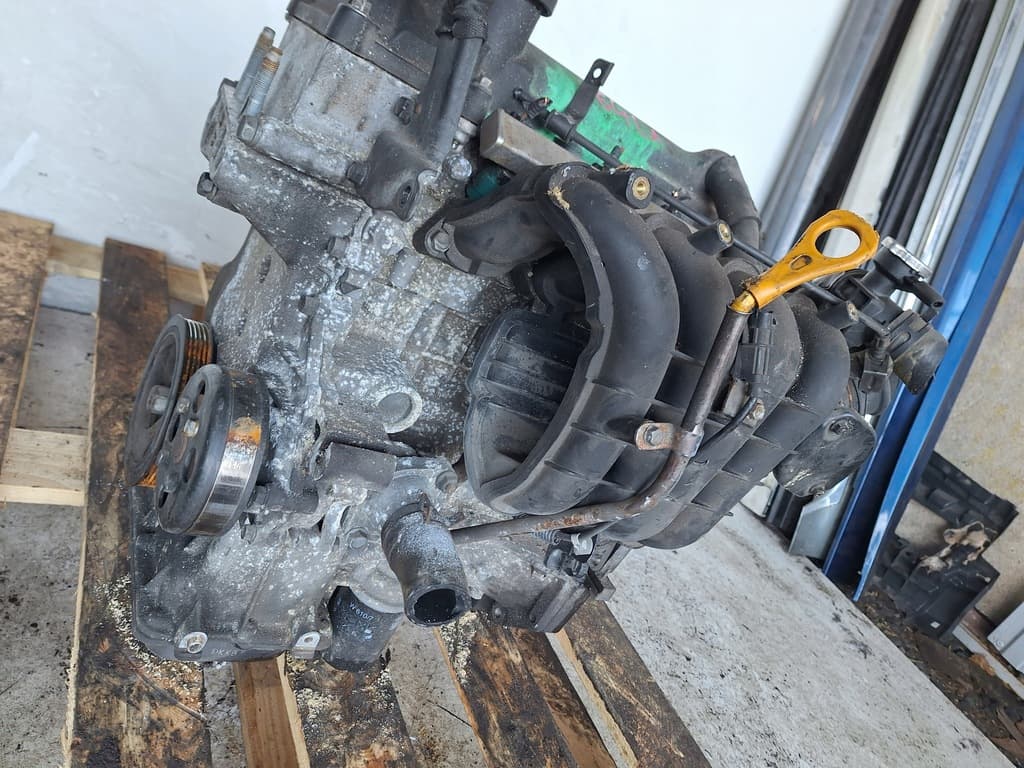 Moteur G4LA — vue 4